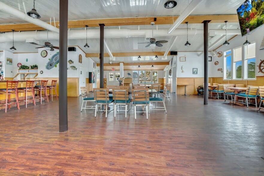 More Photos Of 2200 US Highway 441 SE, Okeechobee Hotel For Sale