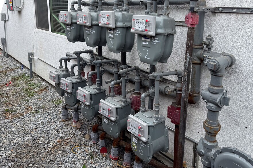 More Photos Of 2042 E El Segundo Blvd, Compton Apartments For Sale