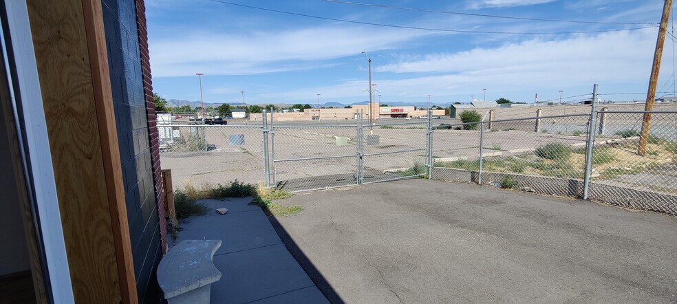 More Photos Of 2185-2187 S Sheridan Blvd, Denver Flex For Lease