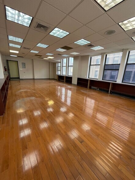 More Photos Of 109 Lafayette St, New York Loft Creative Space For Lease