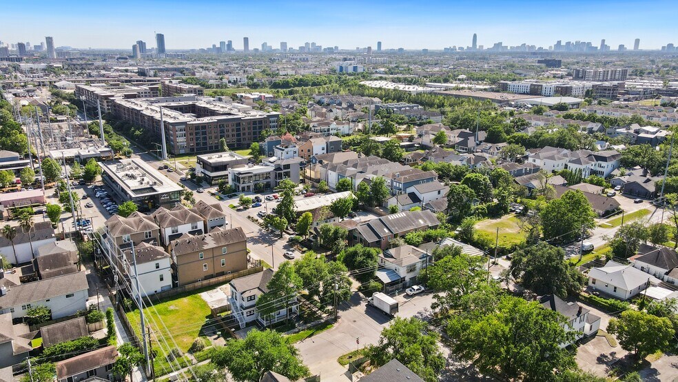 More Photos Of 224 W 8th St, Houston Land For Sale