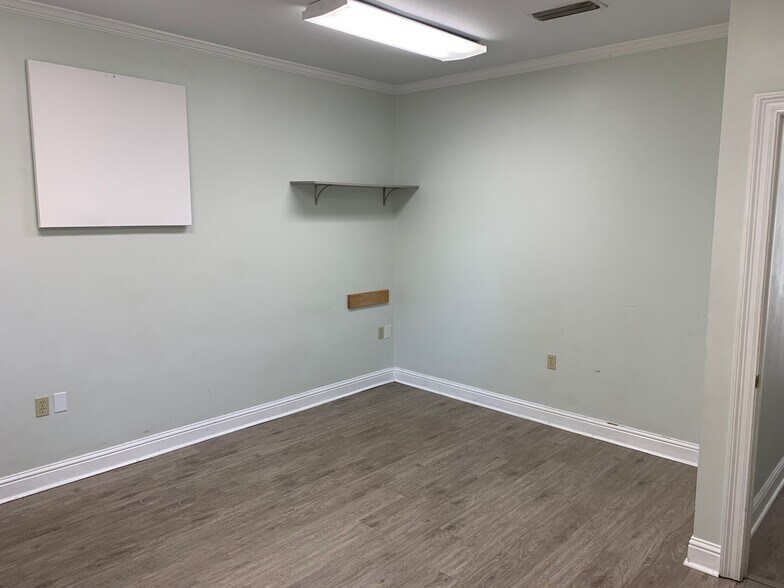 More Photos Of 8531-A Spanish Fort Blvd, Spanish Fort Unknown For Lease