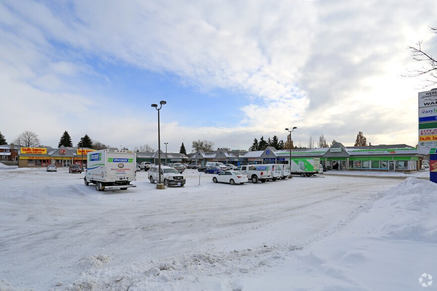 Primary Photo Of 1400 Weber St E, Kitchener General Retail For Lease