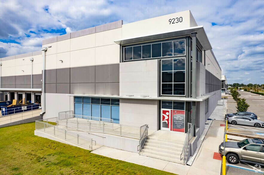 More Photos Of 9210 E Columbus Dr, Tampa Unknown For Lease