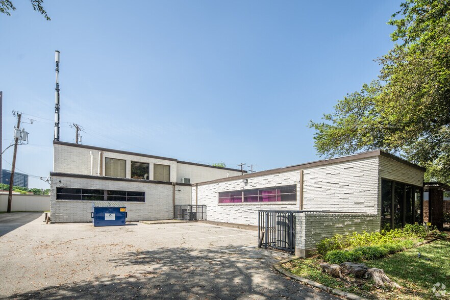 More Photos Of 4141 Office Pky, Dallas Loft Creative Space For Lease