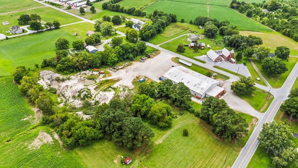 More Photos Of 7968 Libertytown Rd, Berlin Industrial For Sale