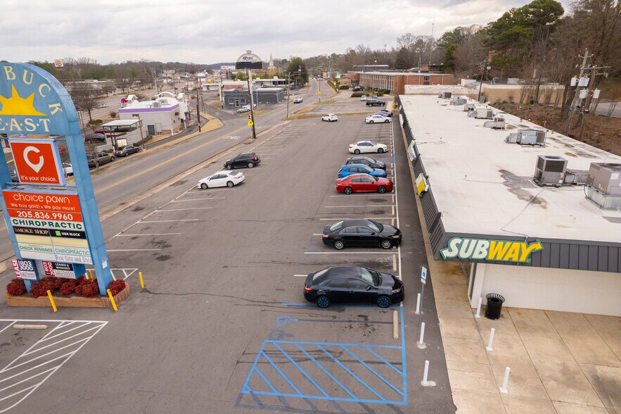 More Photos Of 409-453 Huffman Rd, Birmingham Unknown For Lease