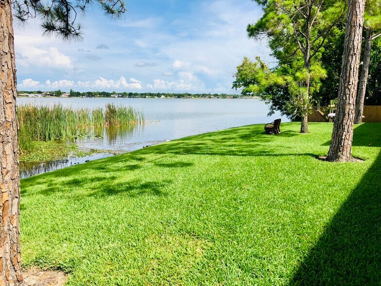 More Photos Of 115 112th Ave NE, Saint Petersburg Specialty For Sale