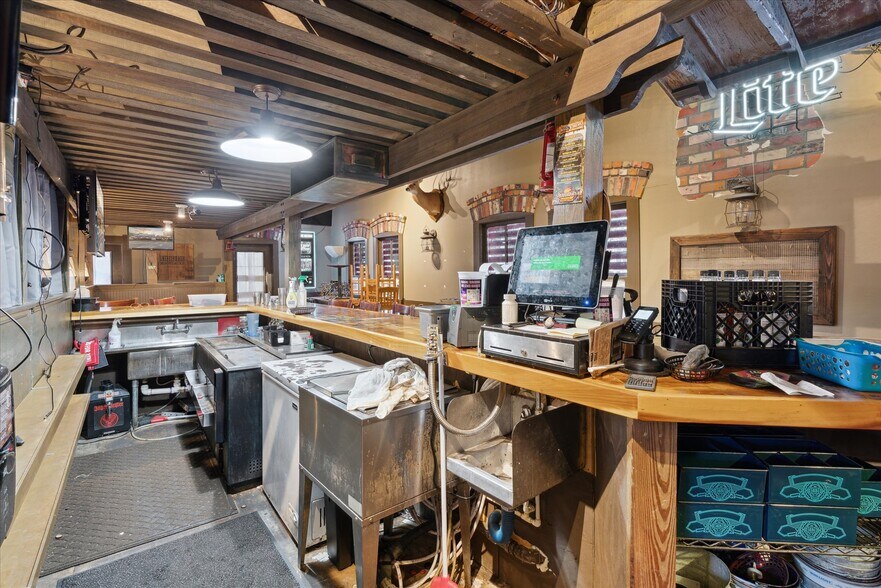More Photos Of 115 NW 1st St, Trenton Restaurant For Sale