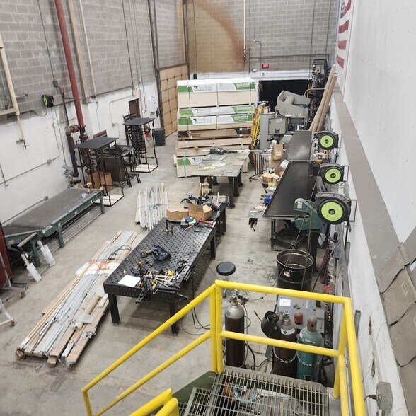 More Photos Of 100 Lawton St, Torrington Manufacturing For Lease