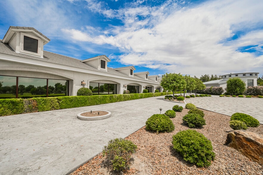 More Photos Of 6629 S Pecos Rd, Las Vegas Horse Stables For Sale