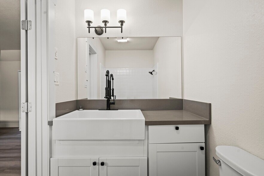 More Photos Of 520 University Way, Reno Apartments For Sale