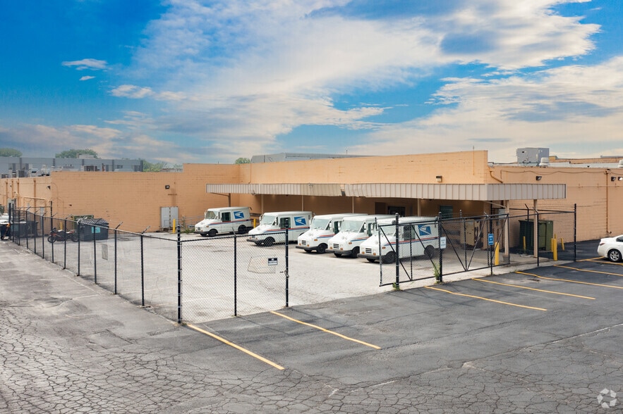 More Photos Of 17501-17559 S Kedzie Ave, Hazel Crest Unknown For Lease