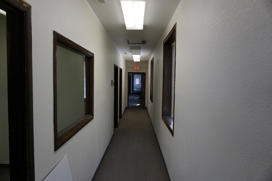 More Photos Of 1109 Meade Ave, Prosser Office For Sale