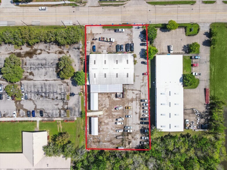 Primary Photo Of 615 Texas Ave, Webster Warehouse For Sale