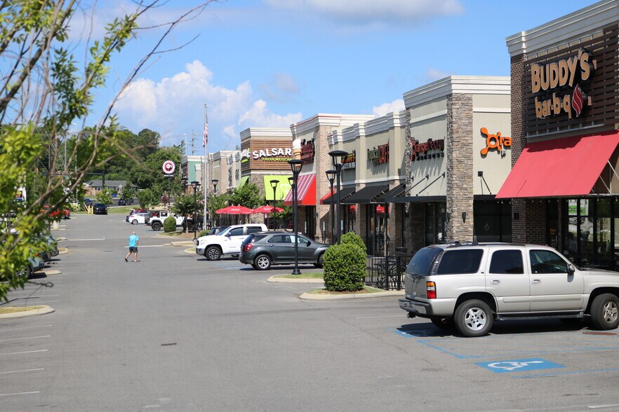 More Photos Of 682 Paul Huff Pky NW, Cleveland Storefront For Lease