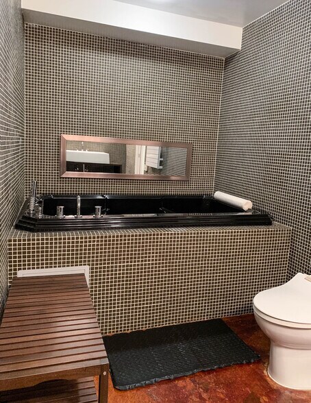 More Photos Of 180 S 4th St, Brooklyn Multifamily For Sale