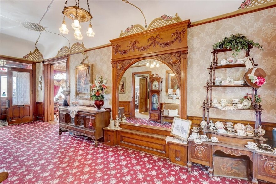 More Photos Of 3209 W Wells St, Milwaukee Hospitality For Sale