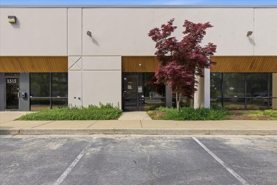 More Photos Of 3309-3311 Hubbard Rd, Hyattsville Industrial For Lease