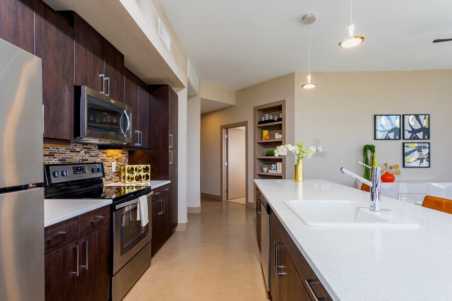 More Photos Of 13650 E Colfax Ave, Aurora Apartments For Lease