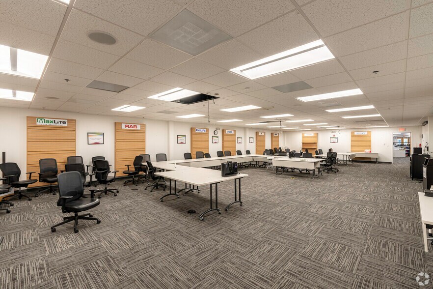 More Photos Of 350 Myles Standish Blvd, Taunton Flex For Lease