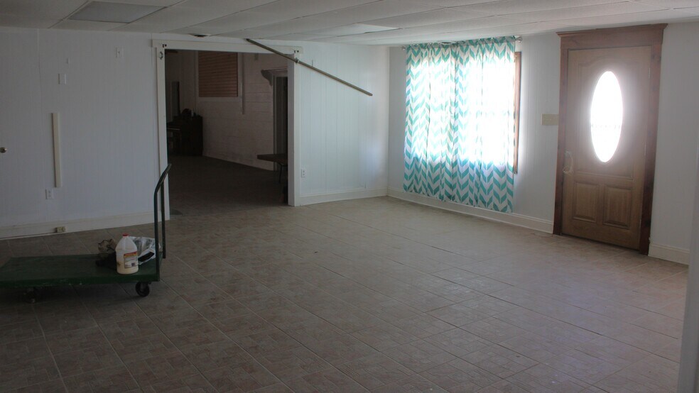 More Photos Of 34446 Lankford Hwy, Painter Storefront Retail Residential For Sale