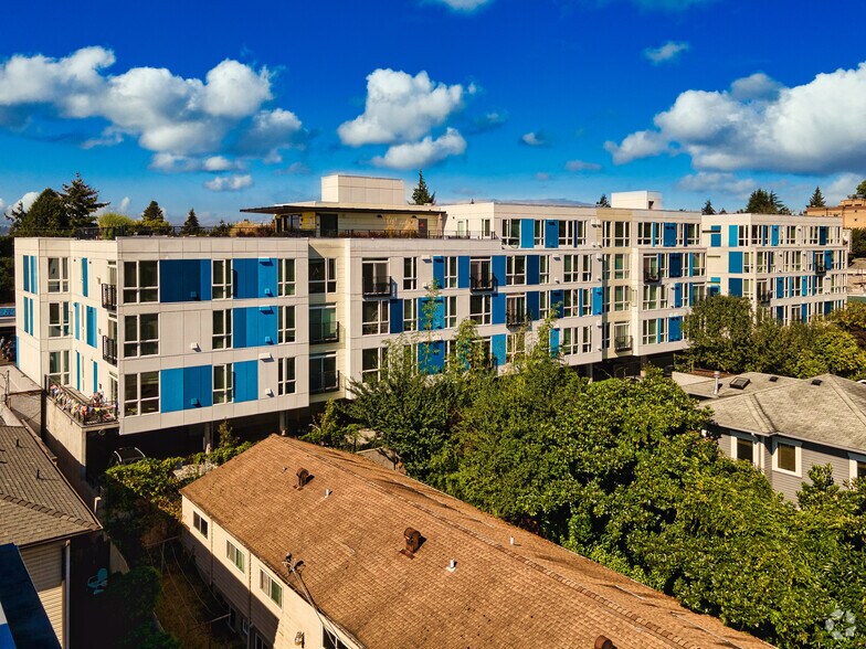 More Photos Of 7016 15th Ave NW, Seattle Apartments For Lease