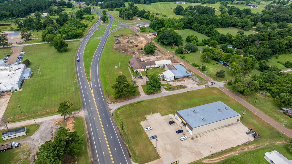 More Photos Of 189 N 1st St, Timpson Warehouse For Sale