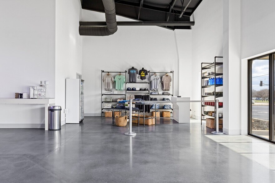 More Photos Of 1215 Tom Ginnever Ave, O'Fallon Religious Facility For Lease