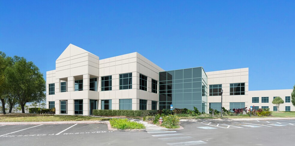 Primary Photo Of 120 Fountain Pky, Saint Petersburg Office For Lease