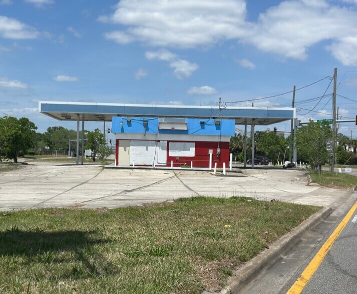 More Photos Of 202 Edgewood Ave S, Jacksonville Freestanding For Lease