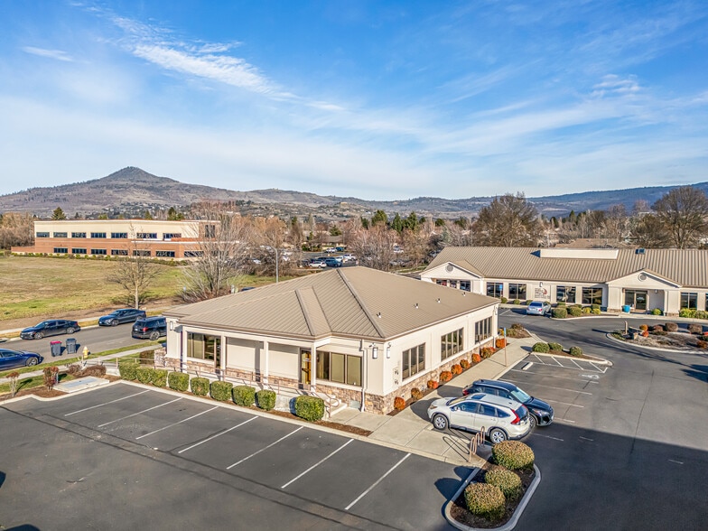 More Photos Of 3144 State St, Medford Healthcare For Lease