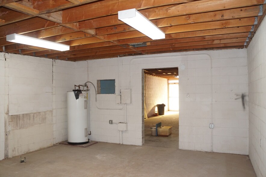 More Photos Of 151 S Water St, Henderson Storefront For Sale