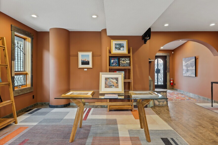 More Photos Of 1220 10 Av SE, Calgary Office For Sale