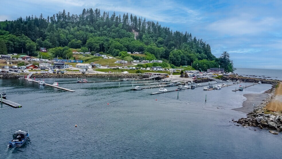 More Photos Of 444 Front St, Sekiu Hotel For Sale