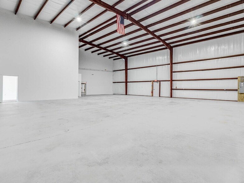 More Photos Of 12109 Canton Ave, Hudson Industrial For Sale