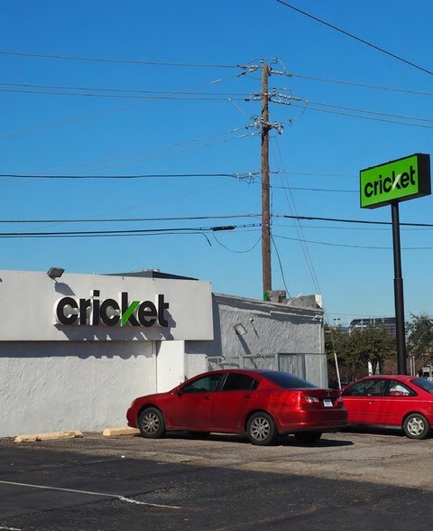 More Photos Of 6868 Greenville Ave, Dallas Storefront For Sale