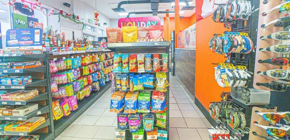 More Photos Of 10075 Sunset Rd, Southwold Convenience Store For Sale