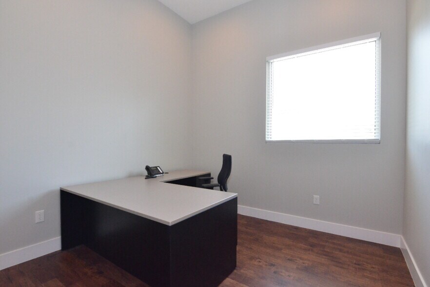 More Photos Of 2440 US 290, Dripping Springs Storefront Retail Office For Lease