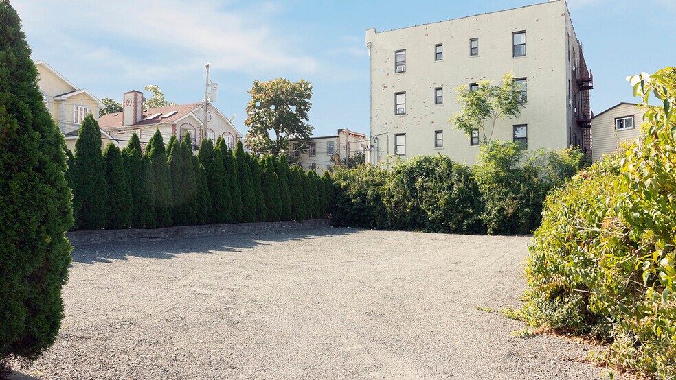 More Photos Of 210 W Lincoln Ave, Mount Vernon Warehouse For Sale