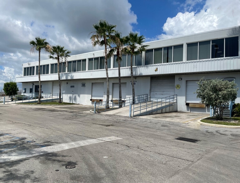 Primary Photo Of 1800 SW 34th St, Fort Lauderdale Distribution For Lease