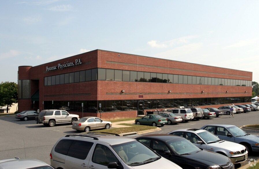 More Photos Of 110 Baughmans Ln, Frederick Medical For Lease