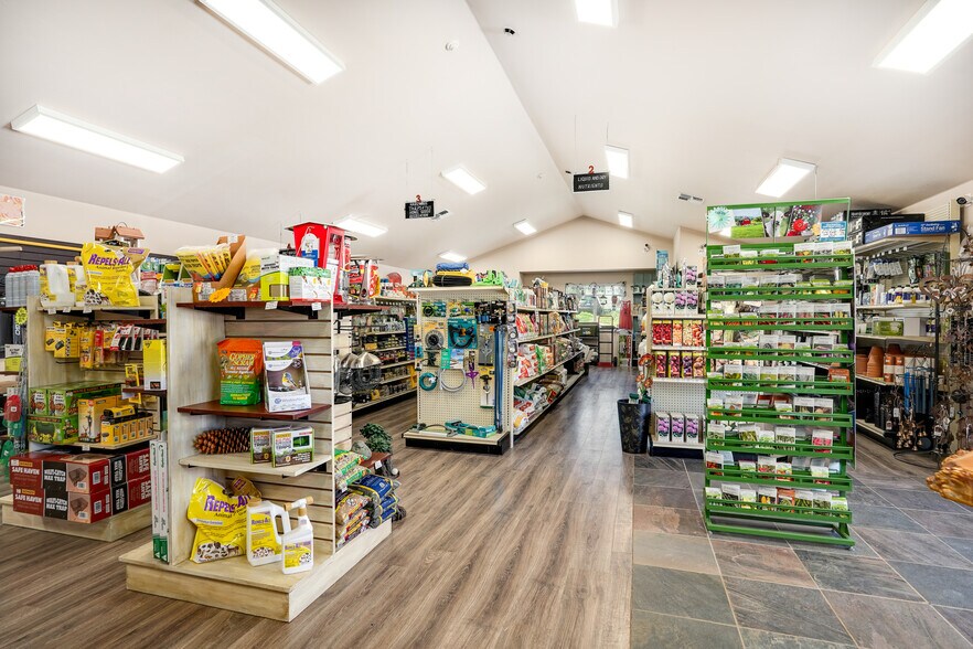 More Photos Of 29435 CA-49 Hwy, North San Juan Freestanding For Sale