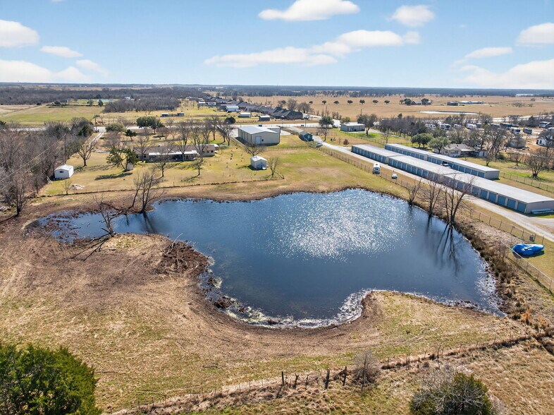 More Photos Of 15377 N Highway 34, Terrell Flex For Sale