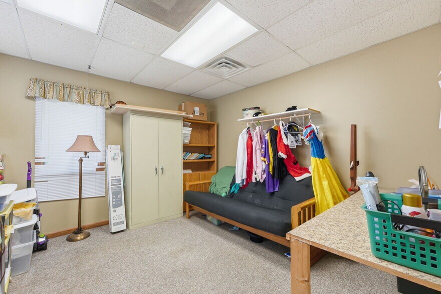 More Photos Of 251 8th St NW, Elk River Office For Sale