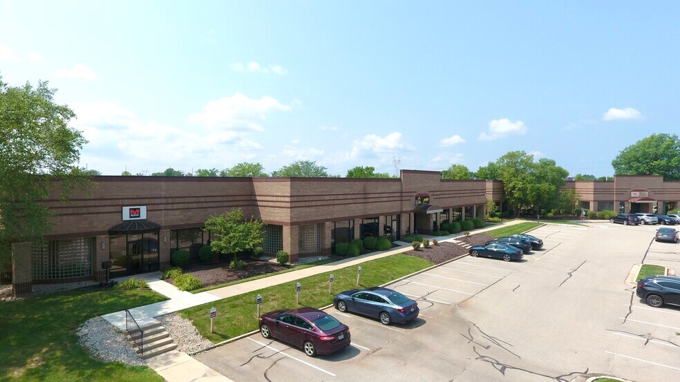 More Photos Of 8902 Vincennes Cir, Indianapolis Light Distribution For Lease