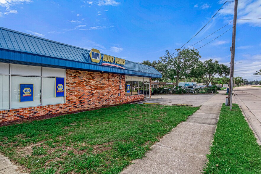 More Photos Of 4651 S Ridgewood Ave, Port Orange Auto Repair For Sale
