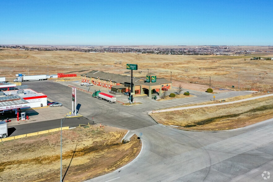 More Photos Of 730 E Jennifer Ln, Sidney Hotel For Sale