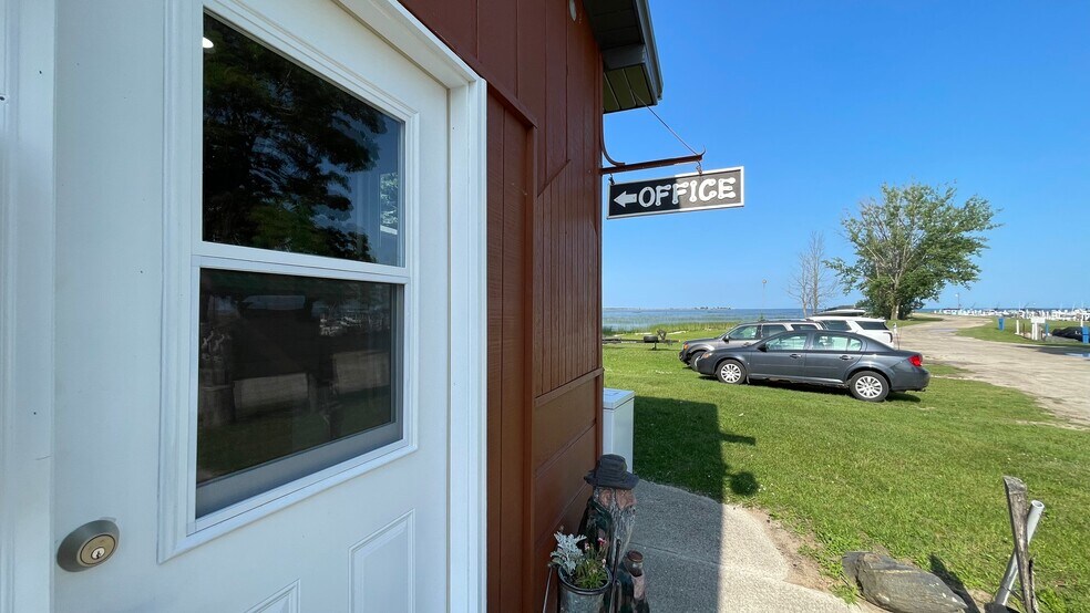 More Photos Of 2325 Green Dr, Au Gres Specialty For Sale