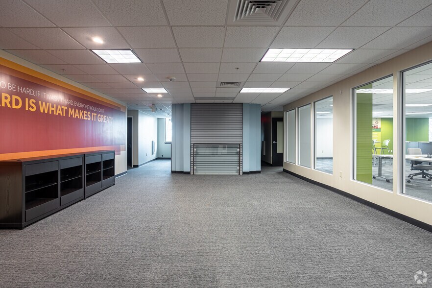 More Photos Of 1405 S County Trl, East Greenwich Medical For Lease